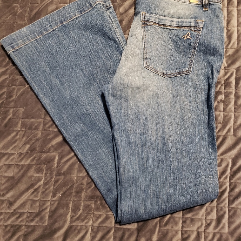 DL1961 size 32